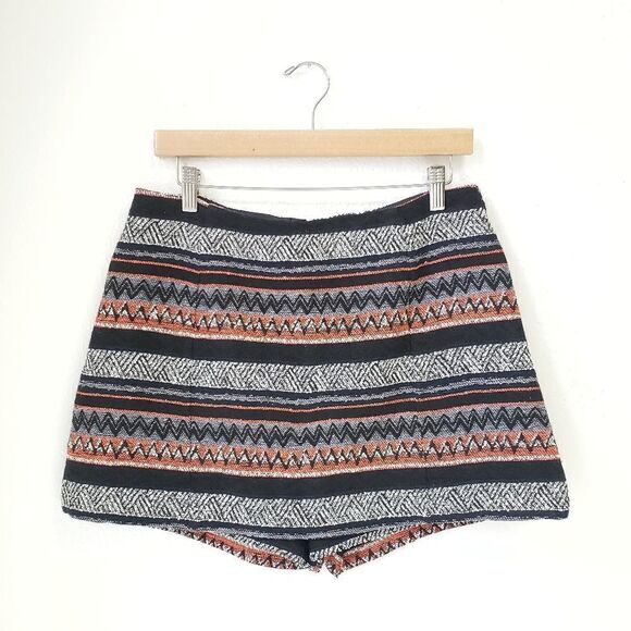 NWT Esley textured pattern skort sz. Large - Picture 1 of 4